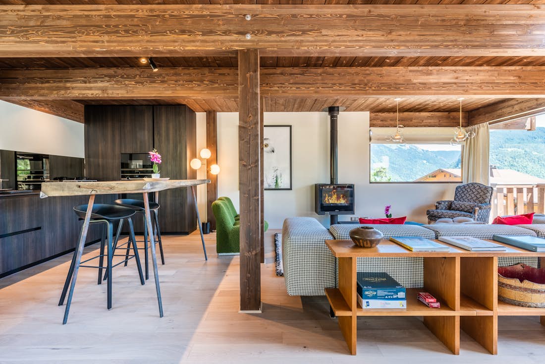 Morzine accommodation - Chalet Cipolin - Contemporary designed kitchen in family chalet Cipolin La Cote d'Arbroz