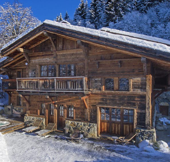 Top-notch chalet with hot tub in Megeve - 1