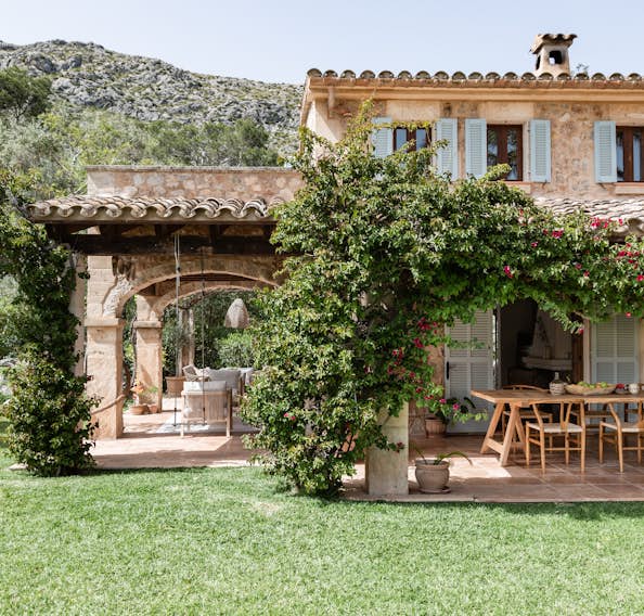 Authentic and luxurious finca in spectacular Pollensa - 1