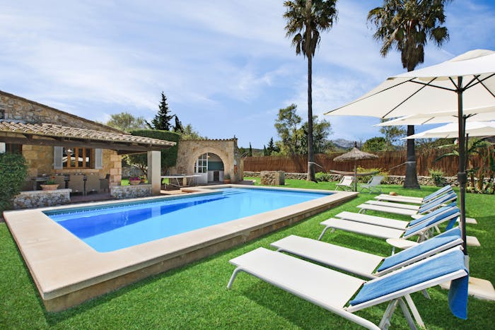Villa Alyvos for rent in Pollensa Mallorca