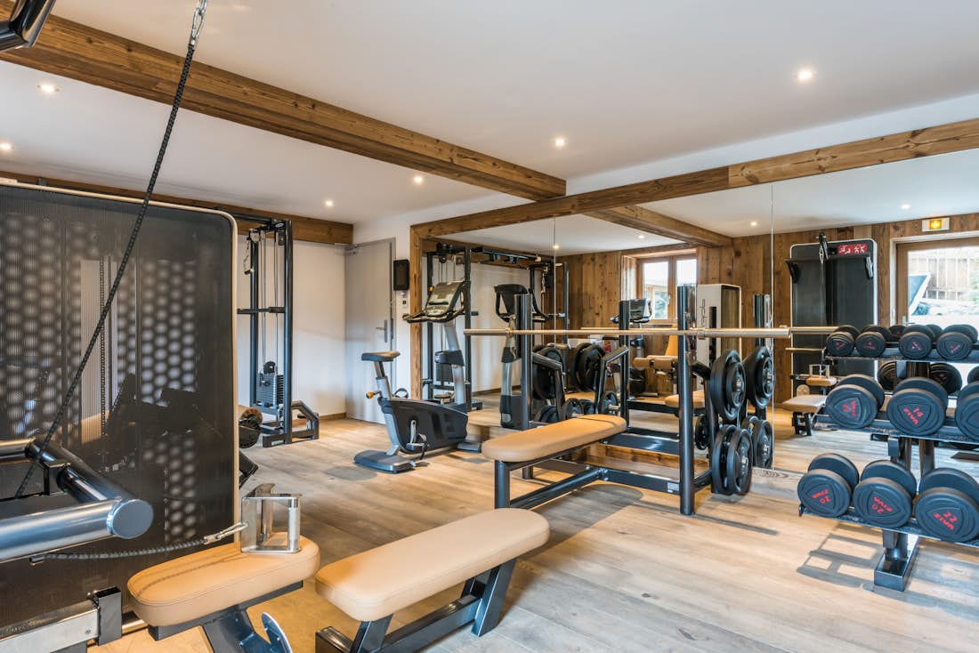 Morzine accommodation - Apartment Kauri - Communal gym with machines at the family apartment Kauri in Morzine