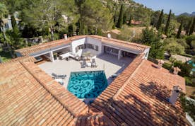 Mallorca accommodation - Can Barracuda - Large terrace views Private pool villa Can Barracuda Mallorca