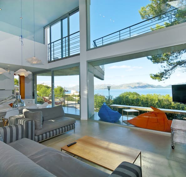 Majorque location - Villa H2O - Spacieux salon élégant front de mer villa H2O de luxe vue mer Mallorca