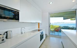 Mallorca accommodation - Villa H20 - Comtemporary designed kitchen sea view villa H2O Mallorca