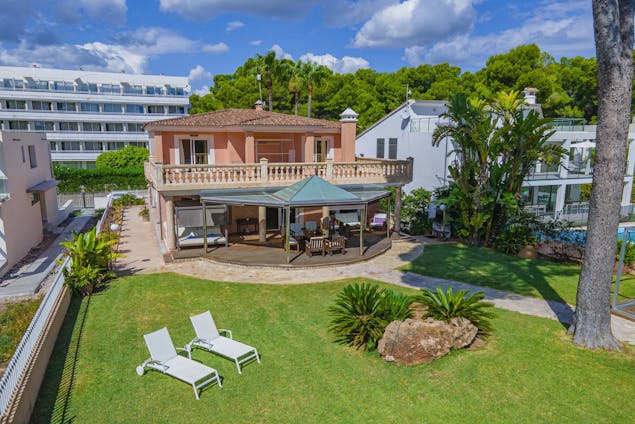Villa à louer en première ligne de plage à Majorque