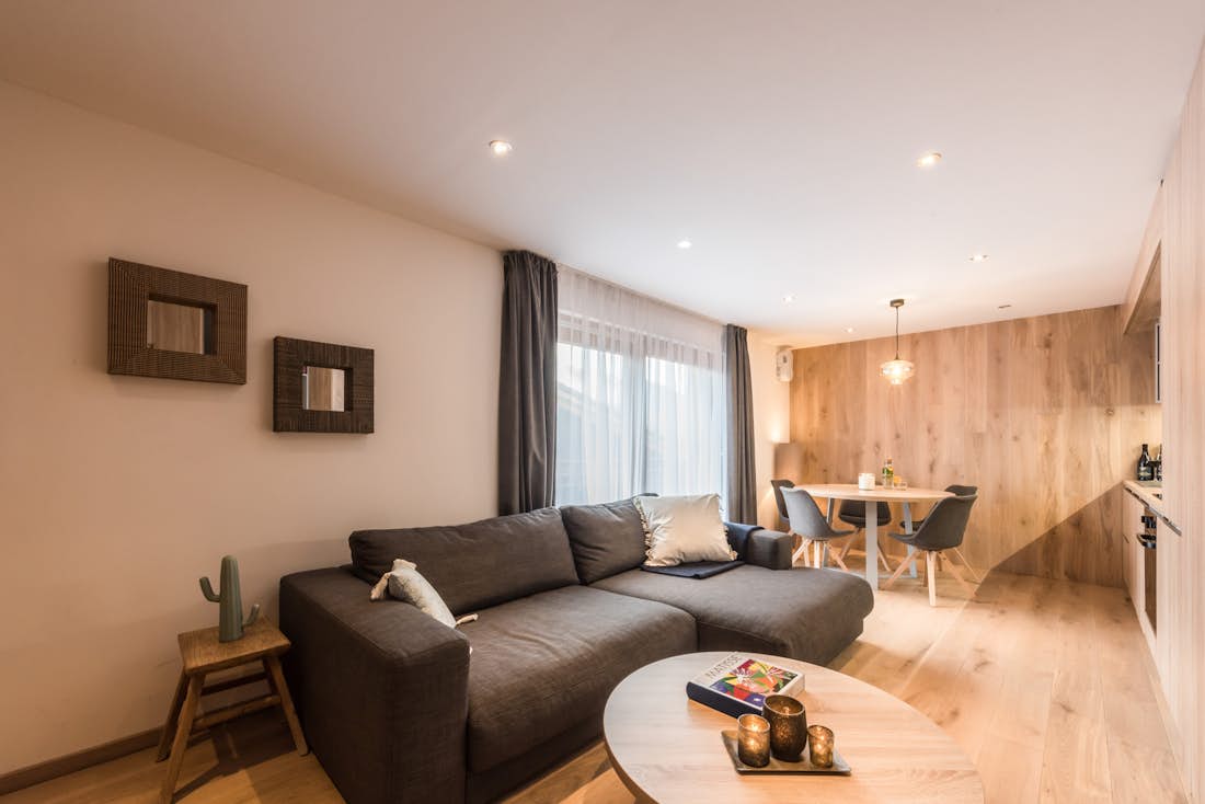 Morzine accommodation - Apartment Meranti - Modern living room at the luxury ski apartment Meranti in Morzine