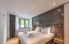 Morzine accommodation - Apartment Ipê - Luxury double ensuite bedroom hotel services apartment Ipê Morzine