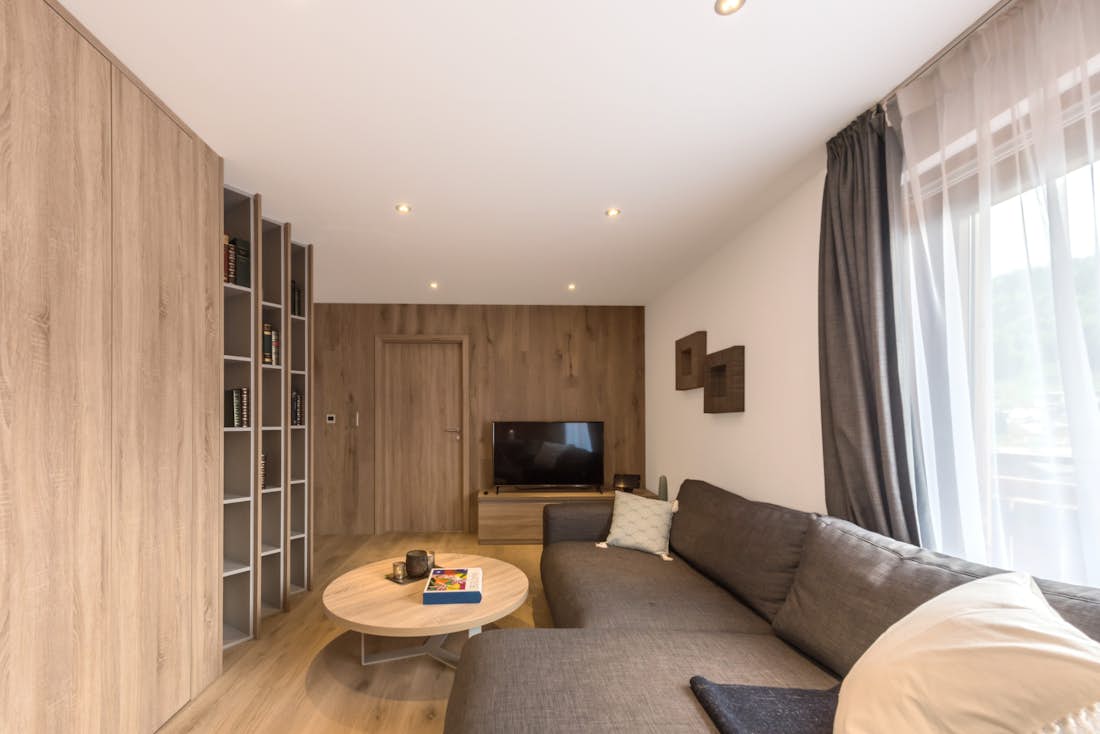 Alpine living room luxury ski apartment Meranti Morzine