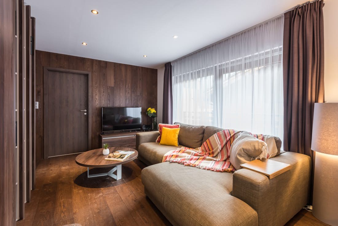 Alpine living room luxury ski apartment Catalpa Morzine
