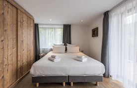 Morzine accommodation - Apartment Ayan - Luxury double ensuite bedroom ski apartment Ayan Morzine