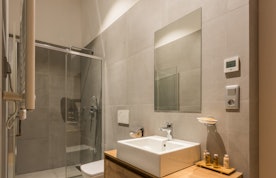 Modern bathroom walk-in shower ski apartment Agba Morzine
