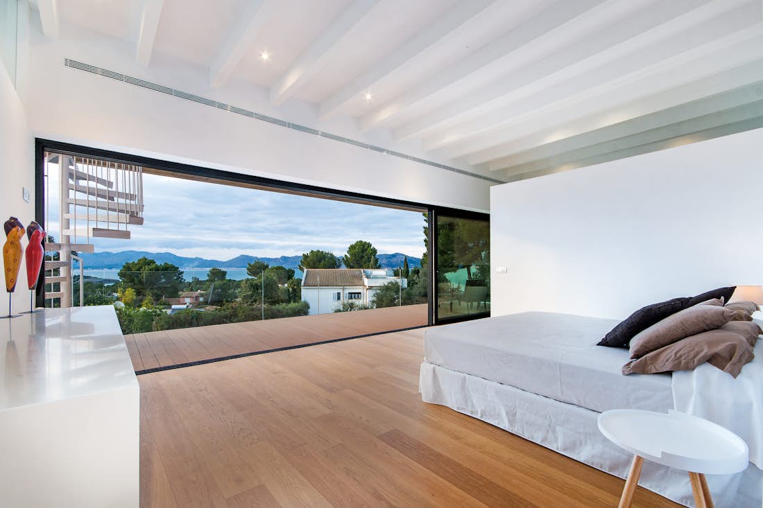 Mallorca accommodation - Villa O2 - Luxury double ensuite bedroom with Mountain views in villa O2 Mallorca