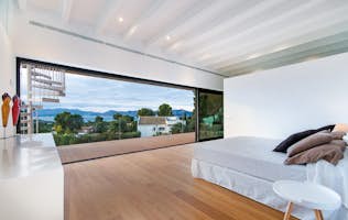 Mallorca accommodation - Villa O2 - Luxury double ensuite bedroom Mountain views villa O2 Mallorca