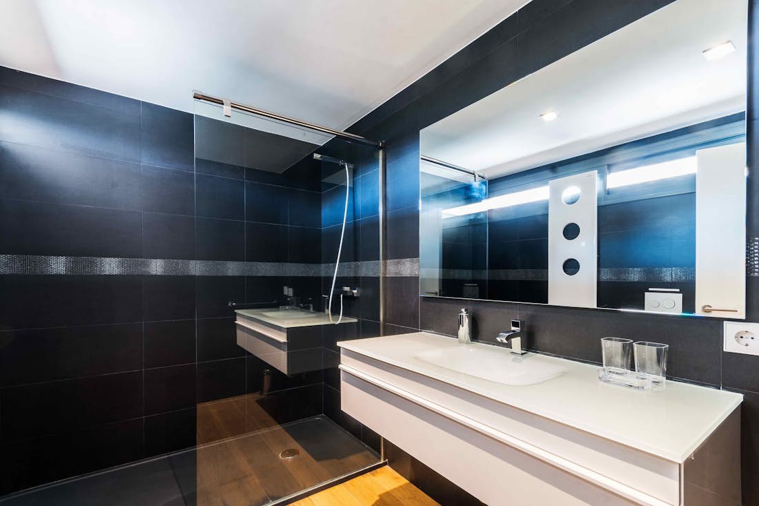 Modern bathroom walk-in shower Private pool villa Panoramica Mallorca