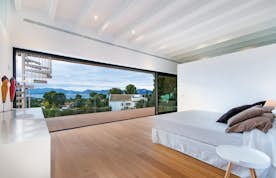 Luxury double ensuite bedroom private pool villa O2 Mallorca