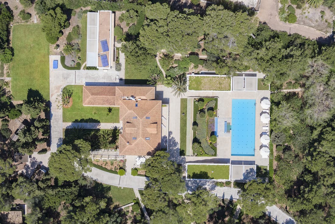Exterior building Private pool villa Lion Mallorca