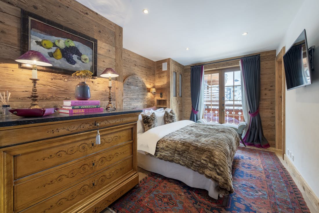 Verbier accommodation - Apartment Silver  - Ensuite bedroom in Chalet Silver in Verbier `