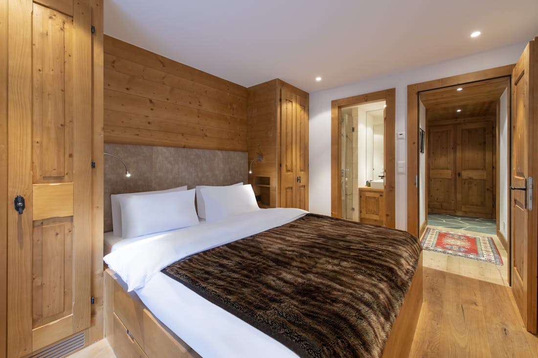 Verbier accommodation - Apartment Basalte - Ensuite bedroom in Basalte in Verbier