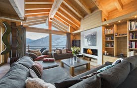 Verbier accommodation - Chalet Rock  - Spacious living room chalet rock verbier