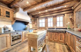 Top-notch chalet with hot tub in Megeve - 6