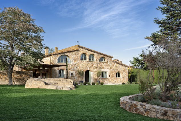 Charming Masía for rent rent in the heart of Costa Brava