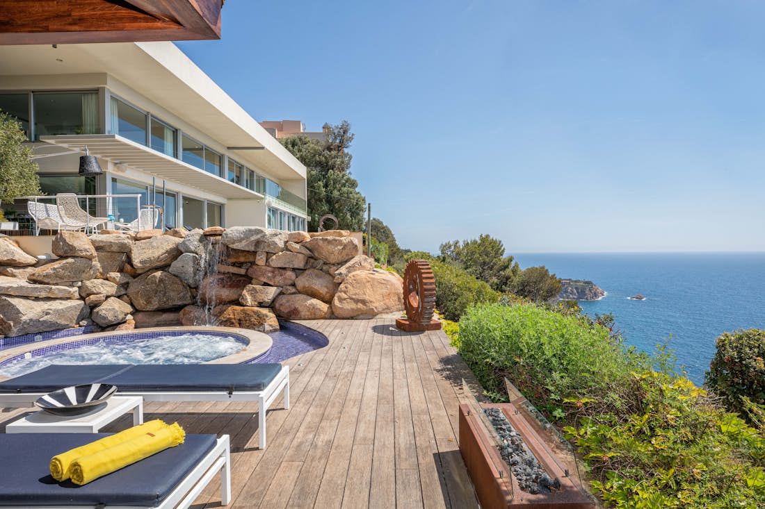 Costa Brava accommodation - Casa Nami - Large terrace in mediterranean view villa Casa Nami in Costa Brava