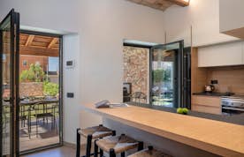 Costa Brava accommodation - Casa Alegria  - Open plan kitchen Mountain views villa Casa Alegria Costa Brava