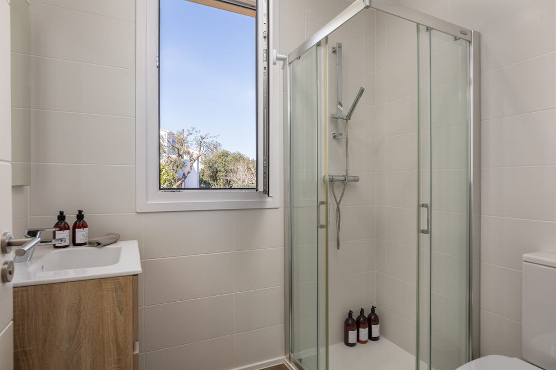 Costa Brava accommodation - Casa Ciudamar - Modern bathroom with amenities sea view Casa Ciudamar  in Costa Brava