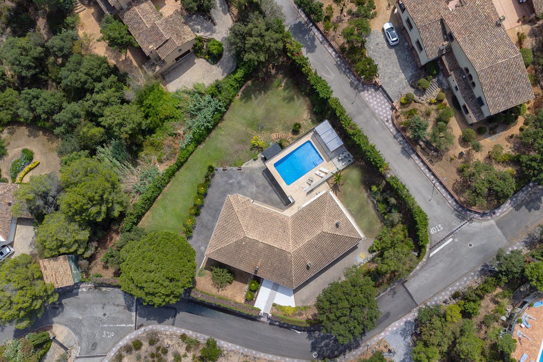Costa Brava accommodation - Villa Le Grá - Modern Villa Le Gra Located in Costa Brava 