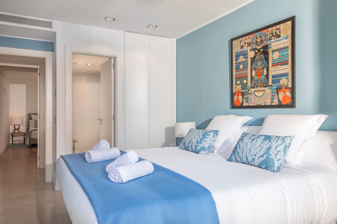 Costa Brava alojamiento - Casa Nami - Luxury double ensuite bedroom with sea view at mediterranean view villa Casa Nami in Costa Brava