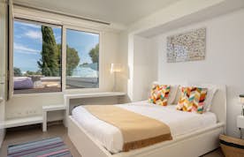 Costa Brava alojamiento - Villa Verde - Moderna habitación doble con baño  Villa Verde de lujo vistas al mar Costa Brava