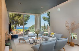 Costa Brava alojamiento - Villa Verde - Amplio y moderno salón  Villa Verde de lujo vistas al mar Costa Brava