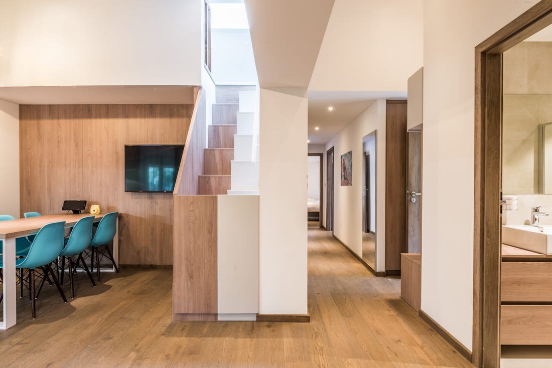 Salon moderne appartement de luxe services hôteliers Kauri Morzine