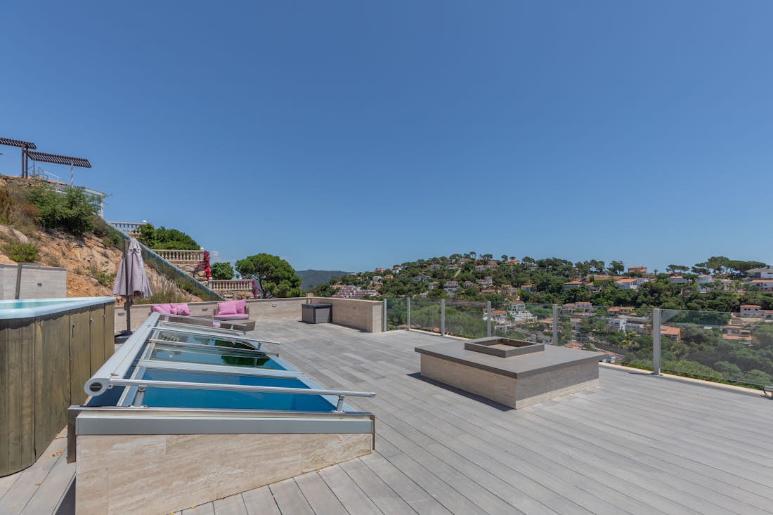 Outdoor decking hot tub ocean views family Villa Dypsis Costa Brava