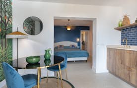 Chambre double moderne salle de bain villa Casa Botanic de luxe Méditerranéenne  Costa Brava