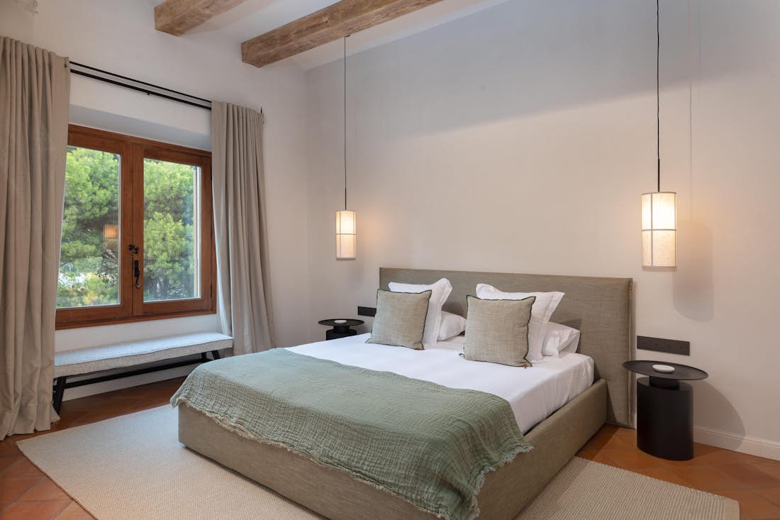 Luxury double ensuite bedroom beach access villa Finca J Costa Brava