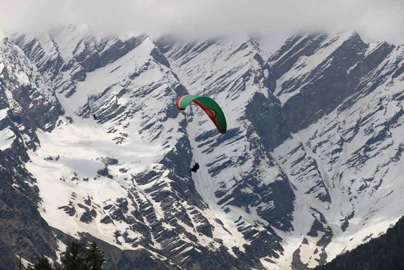 Paragliding on winter snow holidays for non-skiers
