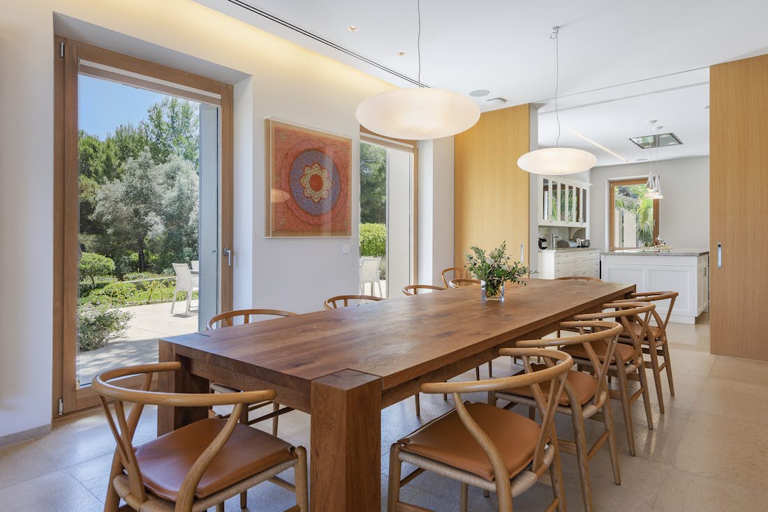 Belle salle à manger ouverte villa Lion de luxe avec piscine privée Mallorca