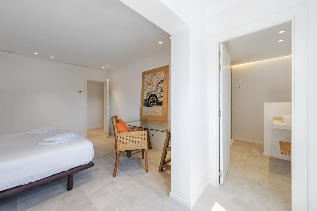 Mallorca accommodation - Villa Es Vila - Luxury double ensuite bedroom at Private pool villa Es Vila in Mallorca