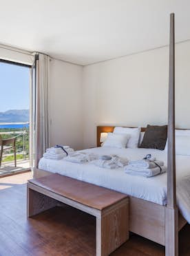 Luxury double ensuite bedroom sea view Private pool villa Villa Cielo Bon Aire Mallorca
