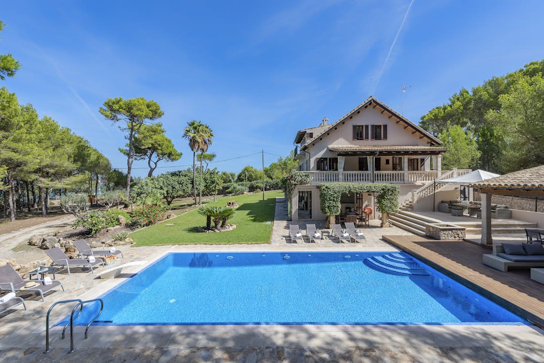  private swimming pool ocean view family villa Mal Pas Beach Mallorca