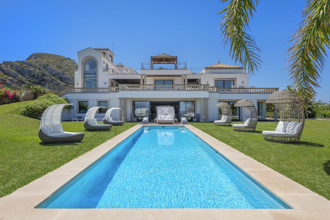 Beautiful outdoor swimming pool sea views Mallorca