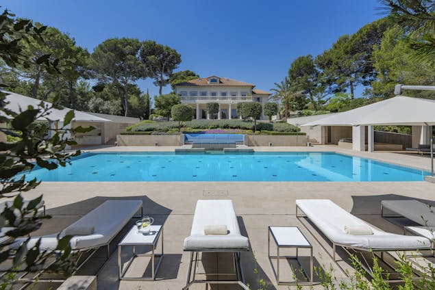 Espectacular Villa Mediterránea en Mal Pas con gran Piscina y Jardín