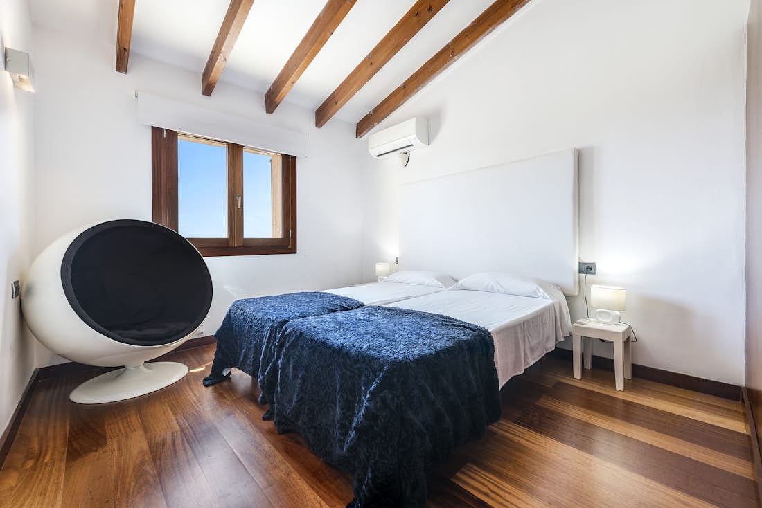 Chambre double confortable vue paysage villa Villa Oliva de luxe avec vues sur la montagne  Mallorca