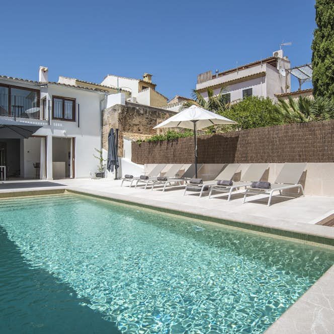 Mallorca accommodation - Alicanti townhouse - Villa Alicanti for rent townhouse center Pollensa