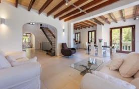 Salon élégant et confortable front de mer villa Mal Pas beach  de luxe avec piscine privée  Mallorca