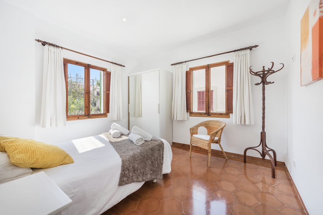 Mallorca accommodation - Villa Can Verd - Luxury double bedroom with sea view at sea view villa Can Verd in Mallorca