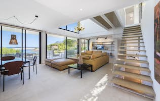 Majorque location - Villa Seablue - Spacieux salon élégant front de mer dans villa Seablue de luxe avec piscine privée à Mallorca Majorque location - Villa Seablue - Spacieux salon élégant front de mer villa Seablue de luxe avec piscine privée Mallorca