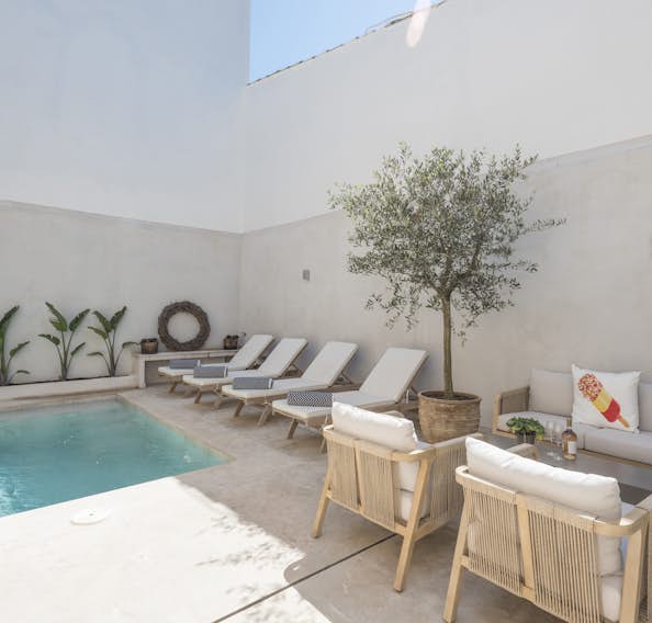 Lovely townhouse with private patio in Pollensa - 1