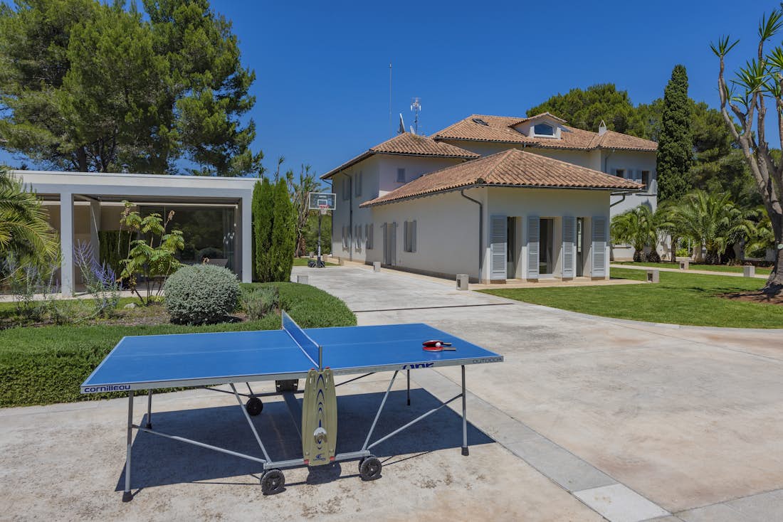 Majorque location - Villa Lion - Table de ping pong avec vue dans villa Lion de luxe vue mer à Mallorca